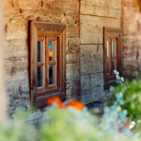 Kmecka Hisa Bahor Holiday home Crnomelj