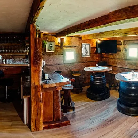 Kmecka Hisa Bahor Holiday home Crnomelj