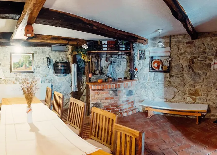 Holiday home Kmecka Hisa Bahor *