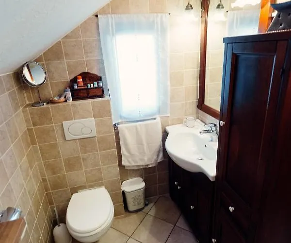 Kmecka Hisa Bahor Holiday home