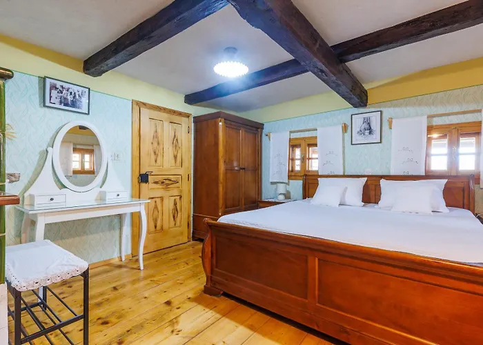 Kmecka Hisa Bahor Holiday home